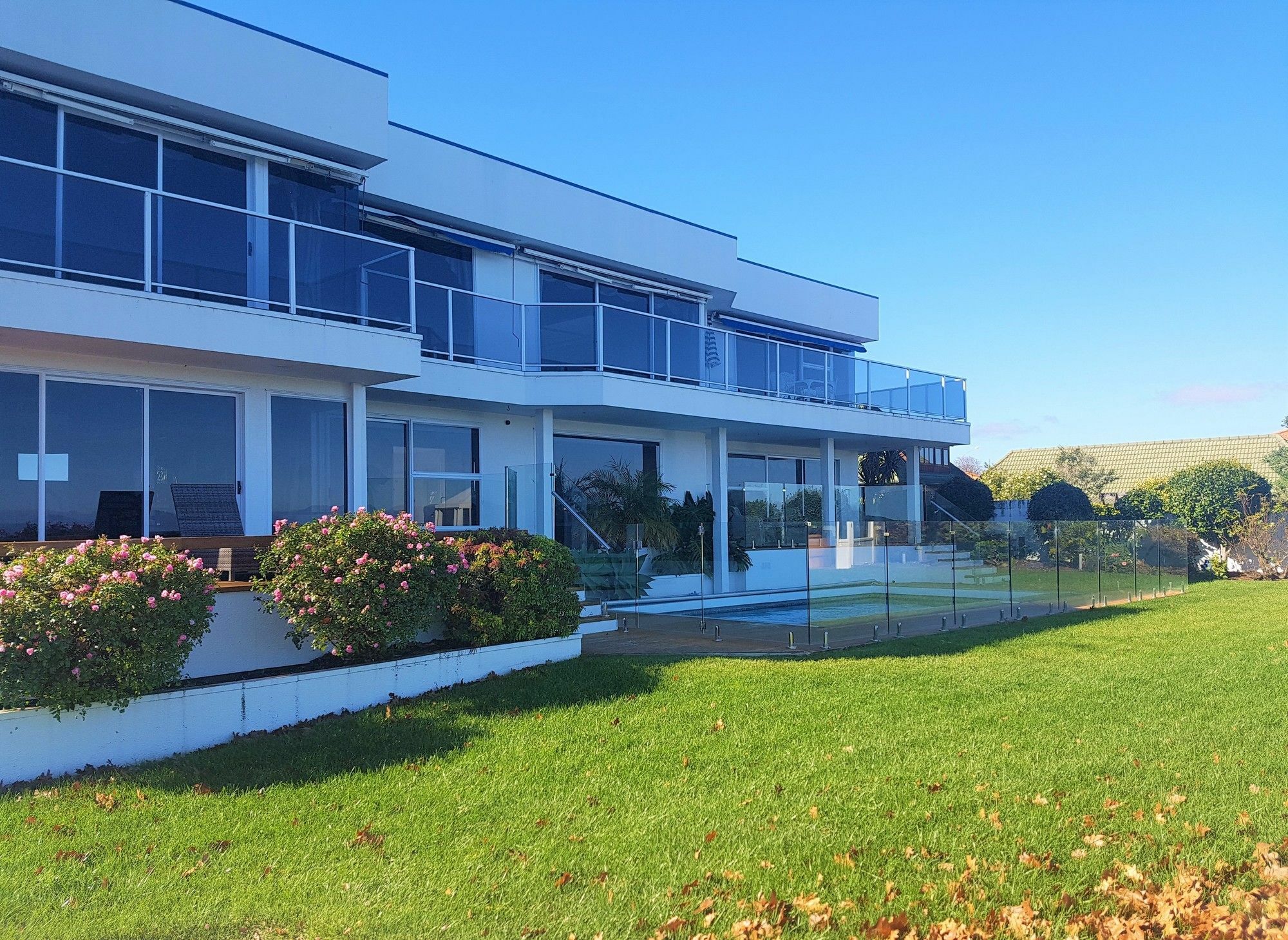 Spectacular Lakefront Home Taupo Exterior foto